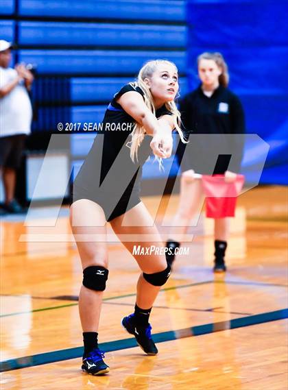 Thumbnail 3 in McCallum @ Anderson photogallery.