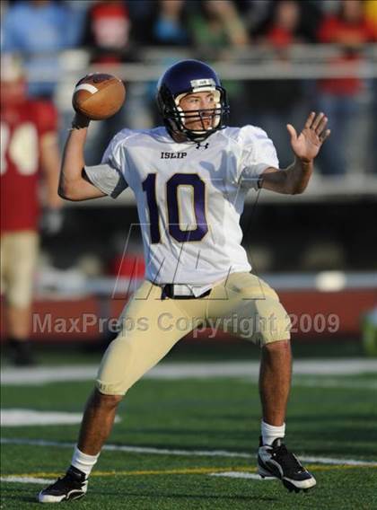Thumbnail 3 in Islip @ Half Hollow Hills West photogallery.