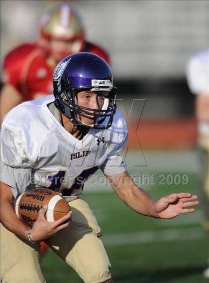Thumbnail 2 in Islip @ Half Hollow Hills West photogallery.