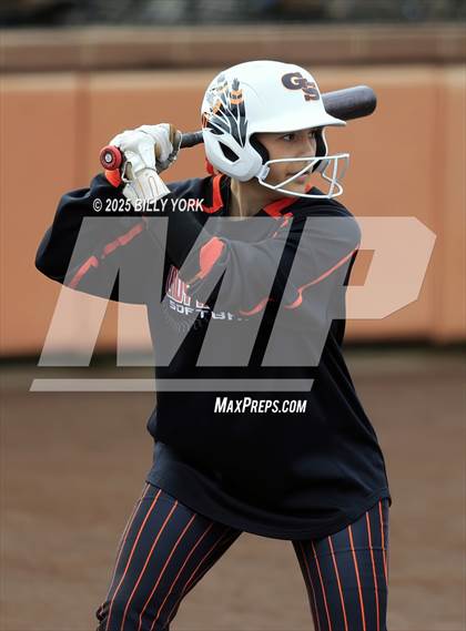 Thumbnail 1 in Gilmer vs Grand Saline photogallery.