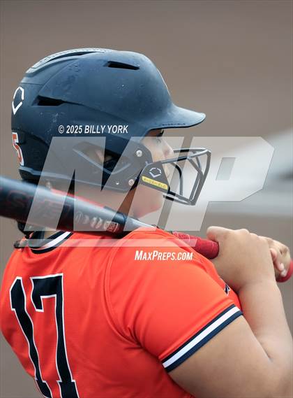 Thumbnail 3 in Gilmer vs Grand Saline photogallery.