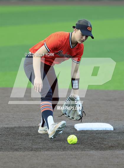 Thumbnail 3 in Gilmer vs Grand Saline photogallery.