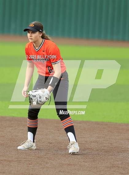Thumbnail 1 in Gilmer vs Grand Saline photogallery.