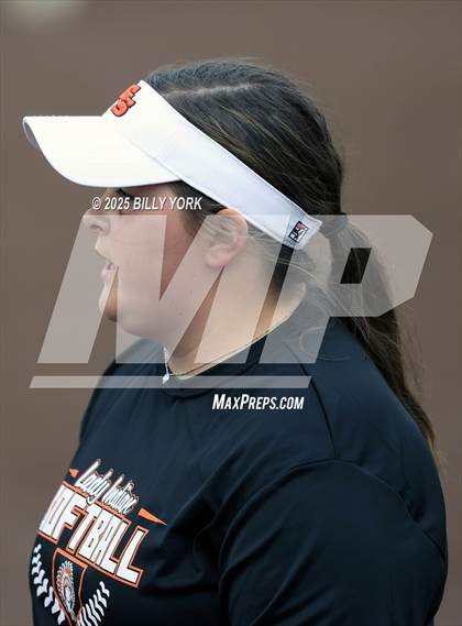Thumbnail 3 in Gilmer vs Grand Saline photogallery.
