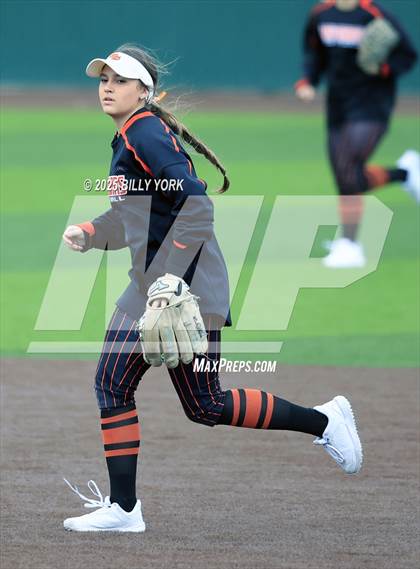 Thumbnail 3 in Gilmer vs Grand Saline photogallery.