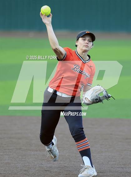 Thumbnail 3 in Gilmer vs Grand Saline photogallery.