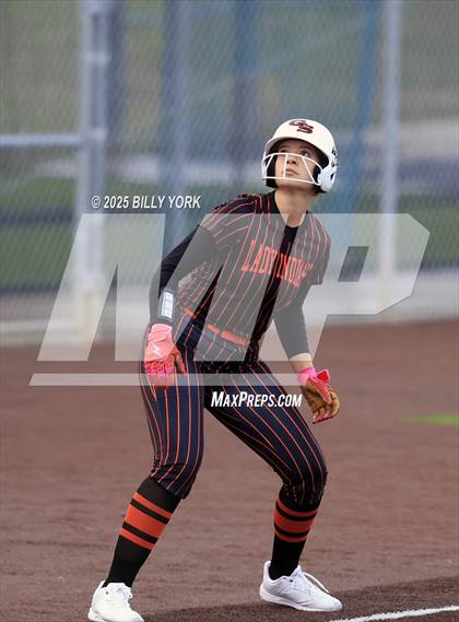 Thumbnail 1 in Gilmer vs Grand Saline photogallery.