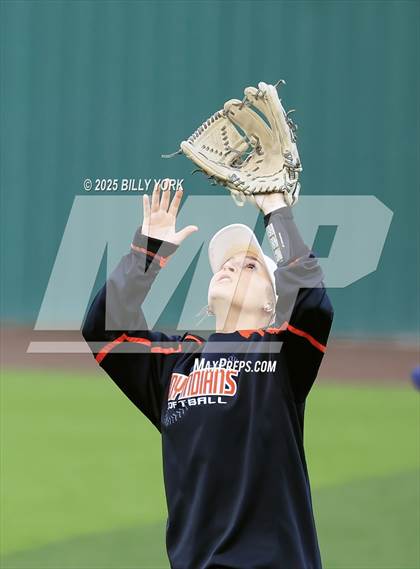 Thumbnail 1 in Gilmer vs Grand Saline photogallery.