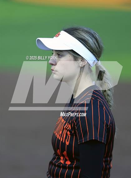 Thumbnail 2 in Gilmer vs Grand Saline photogallery.