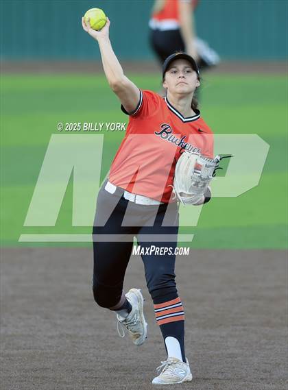 Thumbnail 2 in Gilmer vs Grand Saline photogallery.