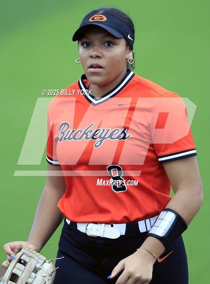 Thumbnail 3 in Gilmer vs Grand Saline photogallery.