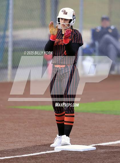 Thumbnail 2 in Gilmer vs Grand Saline photogallery.