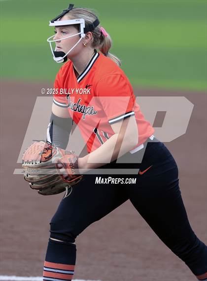 Thumbnail 3 in Gilmer vs Grand Saline photogallery.