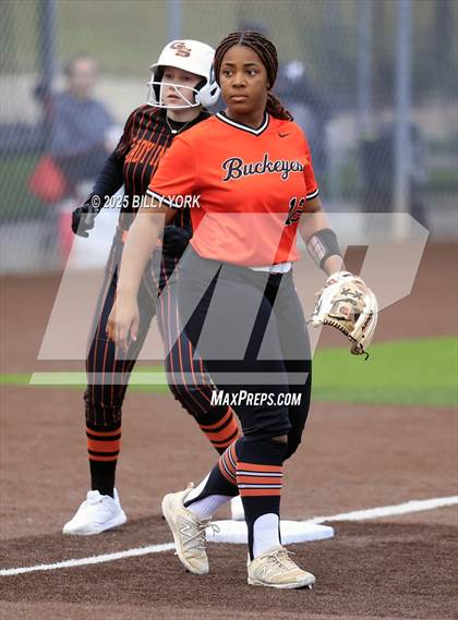 Thumbnail 3 in Gilmer vs Grand Saline photogallery.