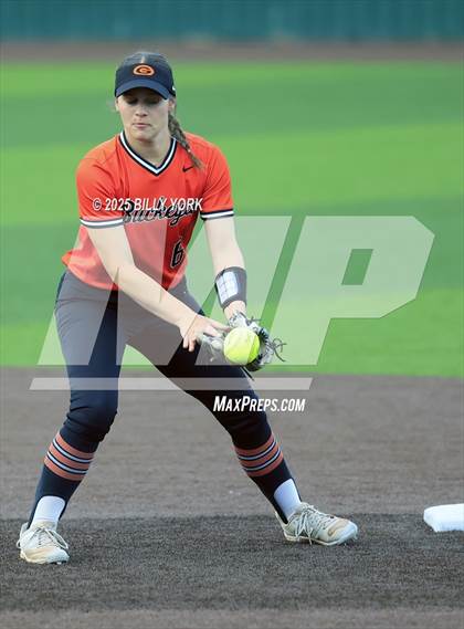 Thumbnail 2 in Gilmer vs Grand Saline photogallery.