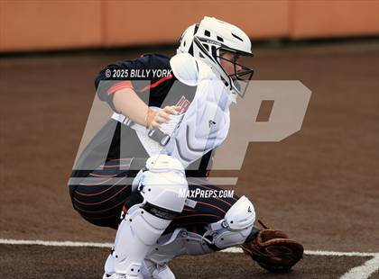 Thumbnail 2 in Gilmer vs Grand Saline photogallery.