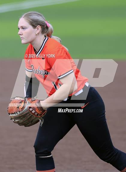 Thumbnail 1 in Gilmer vs Grand Saline photogallery.