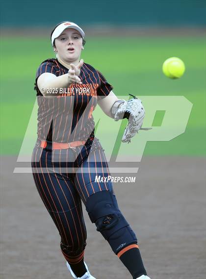 Thumbnail 3 in Gilmer vs Grand Saline photogallery.
