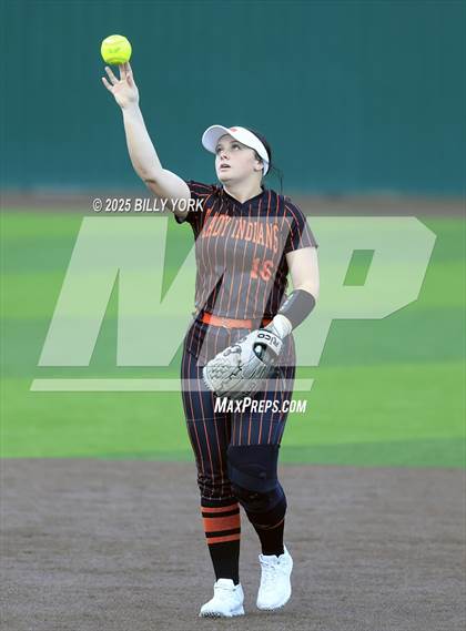Thumbnail 2 in Gilmer vs Grand Saline photogallery.