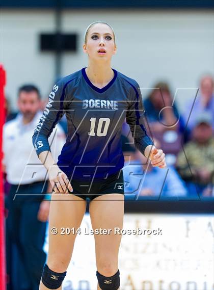 Thumbnail 2 in Bandera vs. Boerne 4A Regional Quarterfinals photogallery.