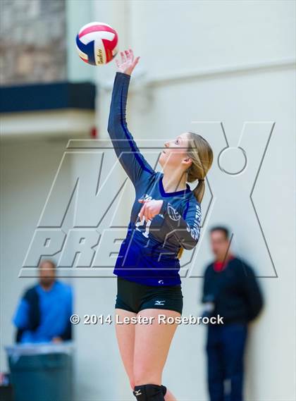 Thumbnail 3 in Bandera vs. Boerne 4A Regional Quarterfinals photogallery.
