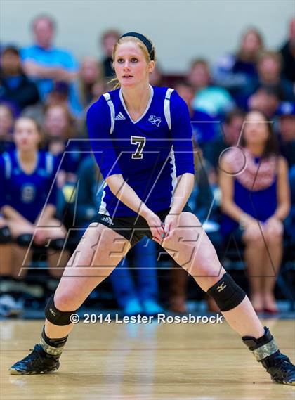 Thumbnail 2 in Bandera vs. Boerne 4A Regional Quarterfinals photogallery.