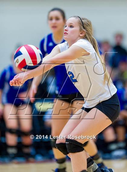 Thumbnail 2 in Bandera vs. Boerne 4A Regional Quarterfinals photogallery.