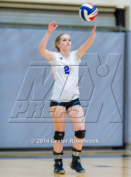 Thumbnail 1 in Bandera vs. Boerne 4A Regional Quarterfinals photogallery.