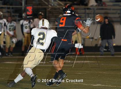 Thumbnail 2 in Gilmer vs. Pleasant Grove (UIL 4A Bi-District Playoff) photogallery.