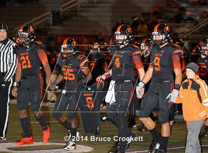 Thumbnail 3 in Gilmer vs. Pleasant Grove (UIL 4A Bi-District Playoff) photogallery.