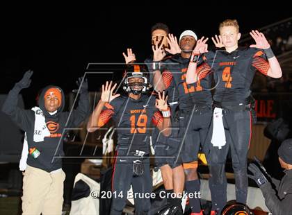Thumbnail 1 in Gilmer vs. Pleasant Grove (UIL 4A Bi-District Playoff) photogallery.