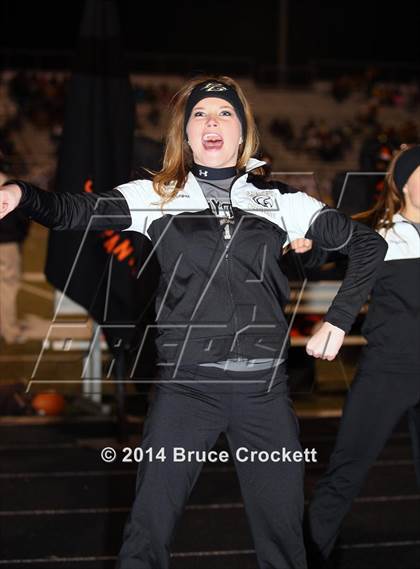 Thumbnail 3 in Gilmer vs. Pleasant Grove (UIL 4A Bi-District Playoff) photogallery.