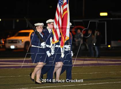 Thumbnail 1 in Gilmer vs. Pleasant Grove (UIL 4A Bi-District Playoff) photogallery.