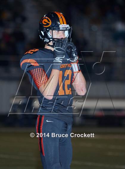 Thumbnail 1 in Gilmer vs. Pleasant Grove (UIL 4A Bi-District Playoff) photogallery.