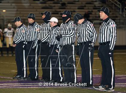 Thumbnail 3 in Gilmer vs. Pleasant Grove (UIL 4A Bi-District Playoff) photogallery.