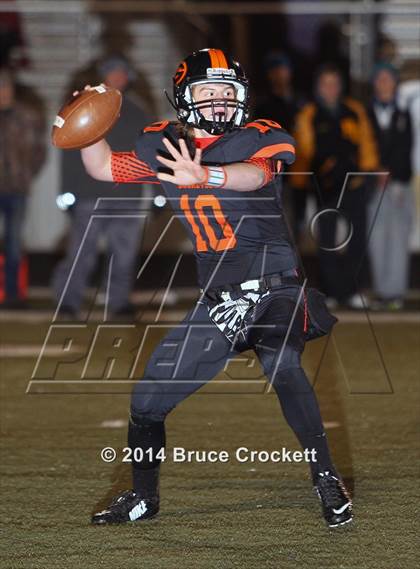 Thumbnail 3 in Gilmer vs. Pleasant Grove (UIL 4A Bi-District Playoff) photogallery.