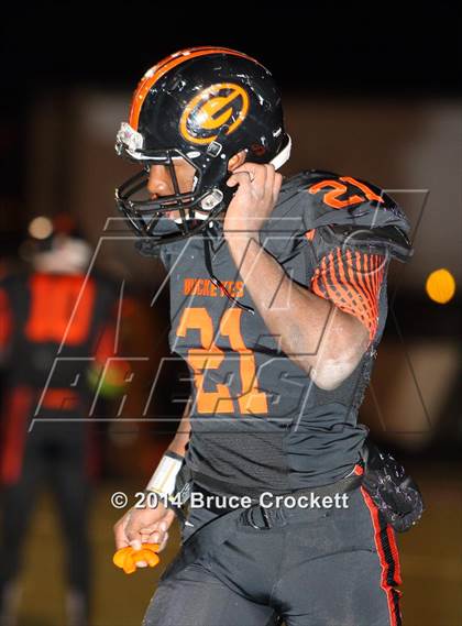 Thumbnail 1 in Gilmer vs. Pleasant Grove (UIL 4A Bi-District Playoff) photogallery.