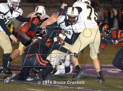Thumbnail 3 in Gilmer vs. Pleasant Grove (UIL 4A Bi-District Playoff) photogallery.