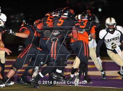Thumbnail 2 in Gilmer vs. Pleasant Grove (UIL 4A Bi-District Playoff) photogallery.