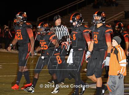 Thumbnail 1 in Gilmer vs. Pleasant Grove (UIL 4A Bi-District Playoff) photogallery.