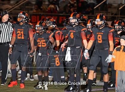 Thumbnail 2 in Gilmer vs. Pleasant Grove (UIL 4A Bi-District Playoff) photogallery.
