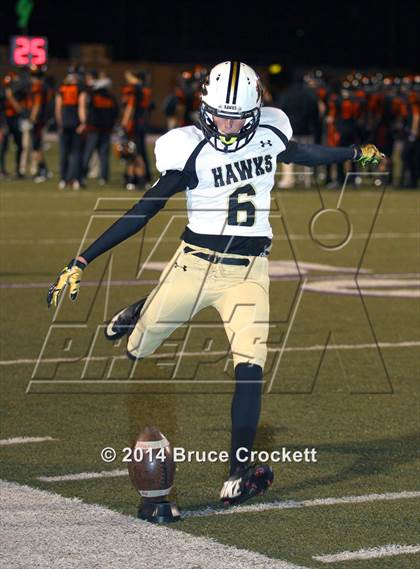 Thumbnail 3 in Gilmer vs. Pleasant Grove (UIL 4A Bi-District Playoff) photogallery.