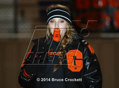Thumbnail 1 in Gilmer vs. Pleasant Grove (UIL 4A Bi-District Playoff) photogallery.