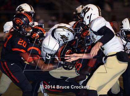 Thumbnail 1 in Gilmer vs. Pleasant Grove (UIL 4A Bi-District Playoff) photogallery.