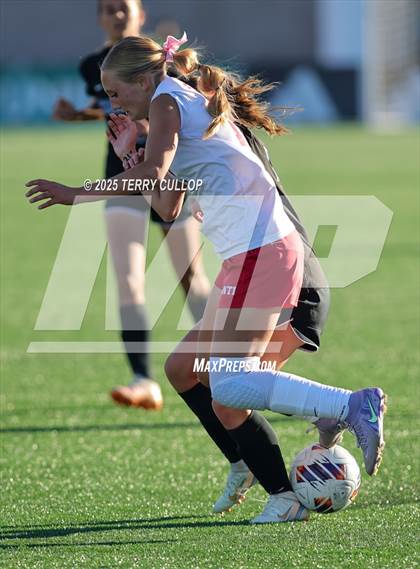Thumbnail 3 in Manti vs. Carbon (UHSAA 3A Semi Final) photogallery.