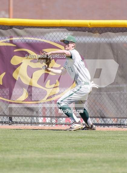 Thumbnail 3 in Columbine vs. West Salem (Coach Bob Invitational) photogallery.