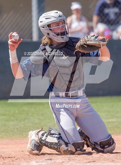 Thumbnail 3 in Columbine vs. West Salem (Coach Bob Invitational) photogallery.