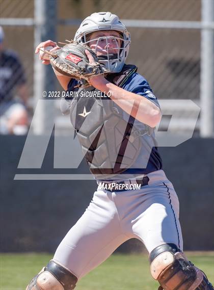 Thumbnail 1 in Columbine vs. West Salem (Coach Bob Invitational) photogallery.