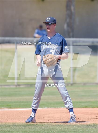 Thumbnail 1 in Columbine vs. West Salem (Coach Bob Invitational) photogallery.