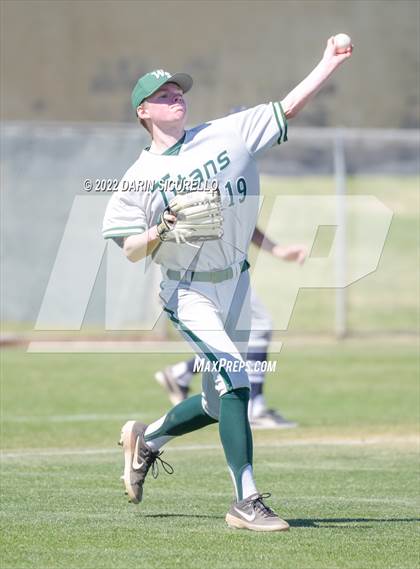 Thumbnail 3 in Columbine vs. West Salem (Coach Bob Invitational) photogallery.